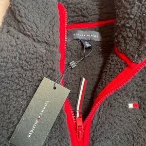 New with tags Tommy Hilfiger Sherpa quarter zip